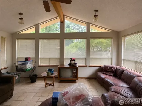 6009 85th Street E Puyallup WA 98371