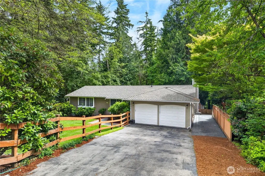 21313 NE 10th Place Sammamish WA 98074