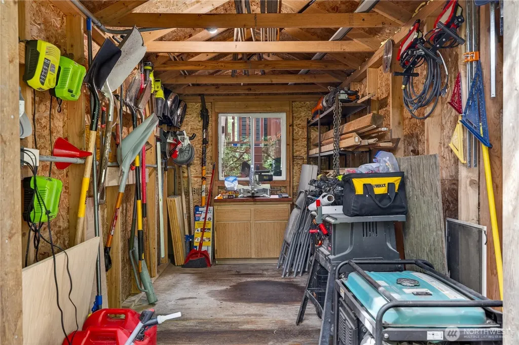 21313 NE 10th Place Sammamish WA 98074