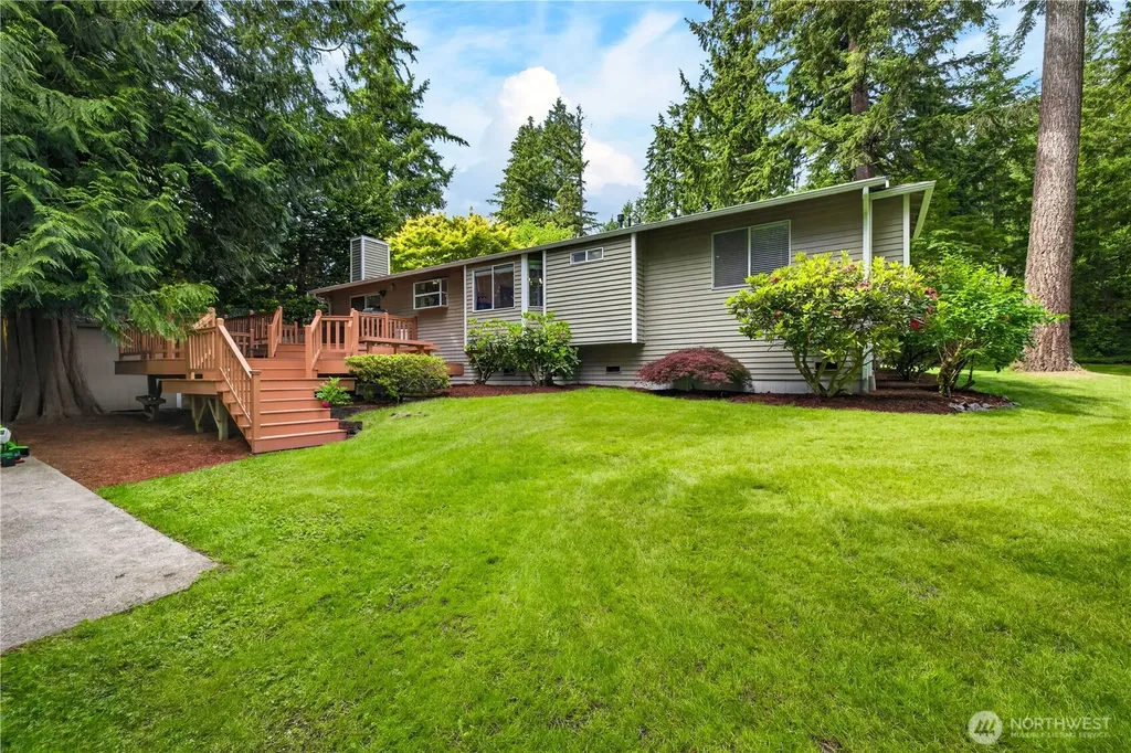 21313 NE 10th Place Sammamish WA 98074