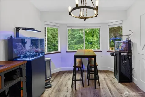 21313 NE 10th Place Sammamish WA 98074