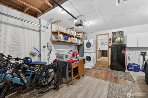 21313 NE 10th Place Sammamish WA 98074