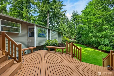 21313 NE 10th Place Sammamish WA 98074