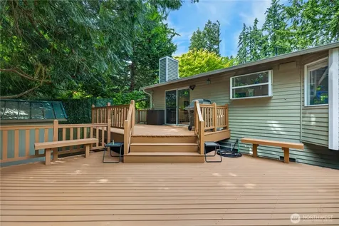21313 NE 10th Place Sammamish WA 98074