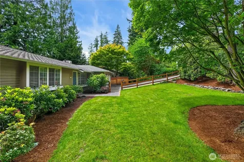 21313 NE 10th Place Sammamish WA 98074