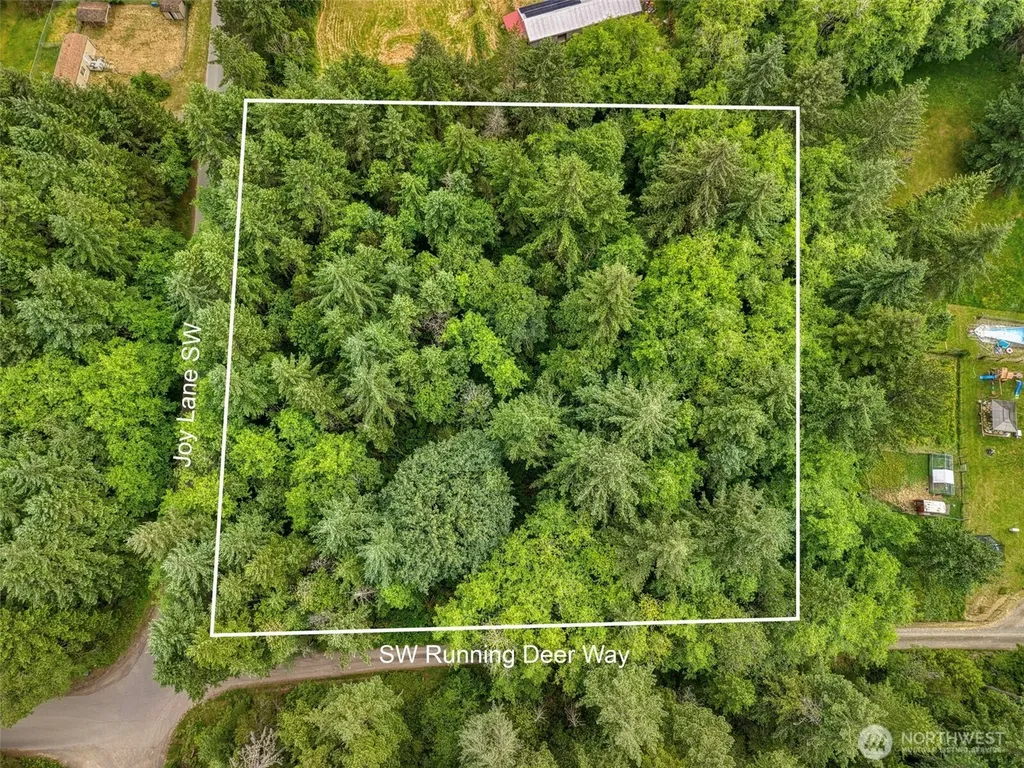 4748 SW Hunter Road Port Orchard WA 98367