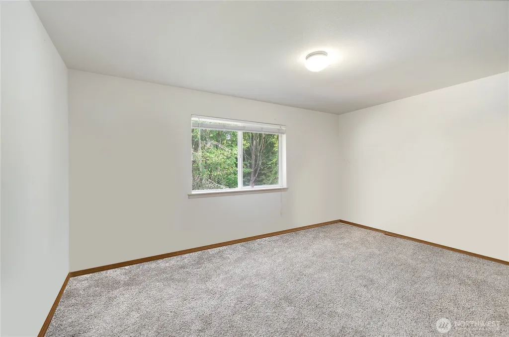 19712 207th Street Ct E Orting WA 98360