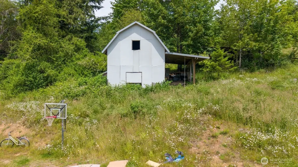 209 Blanchard Road Centralia WA 98531