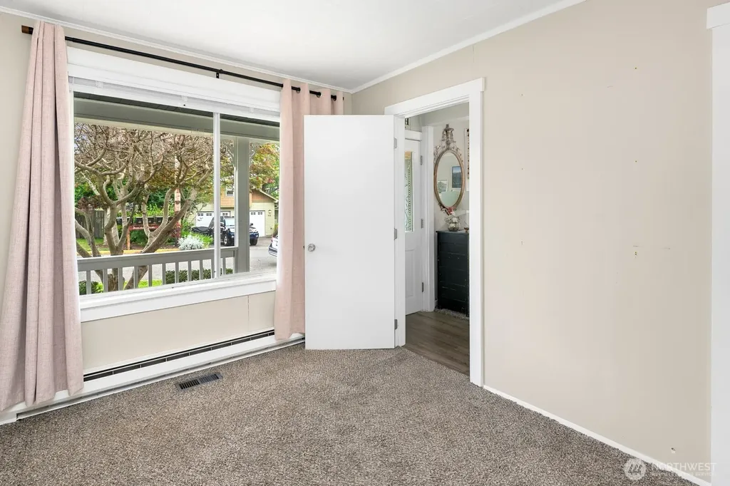 919 6th Avenue S Edmonds WA 98020