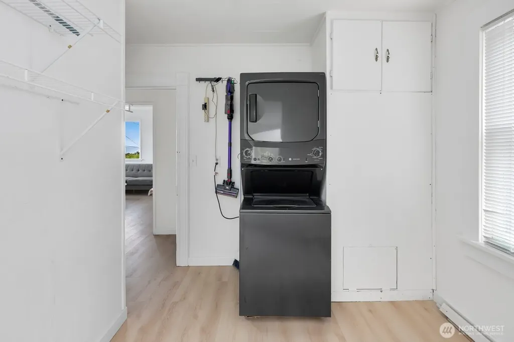 919 6th Avenue S Edmonds WA 98020