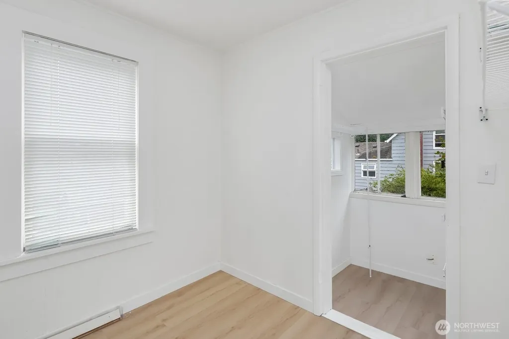 919 6th Avenue S Edmonds WA 98020