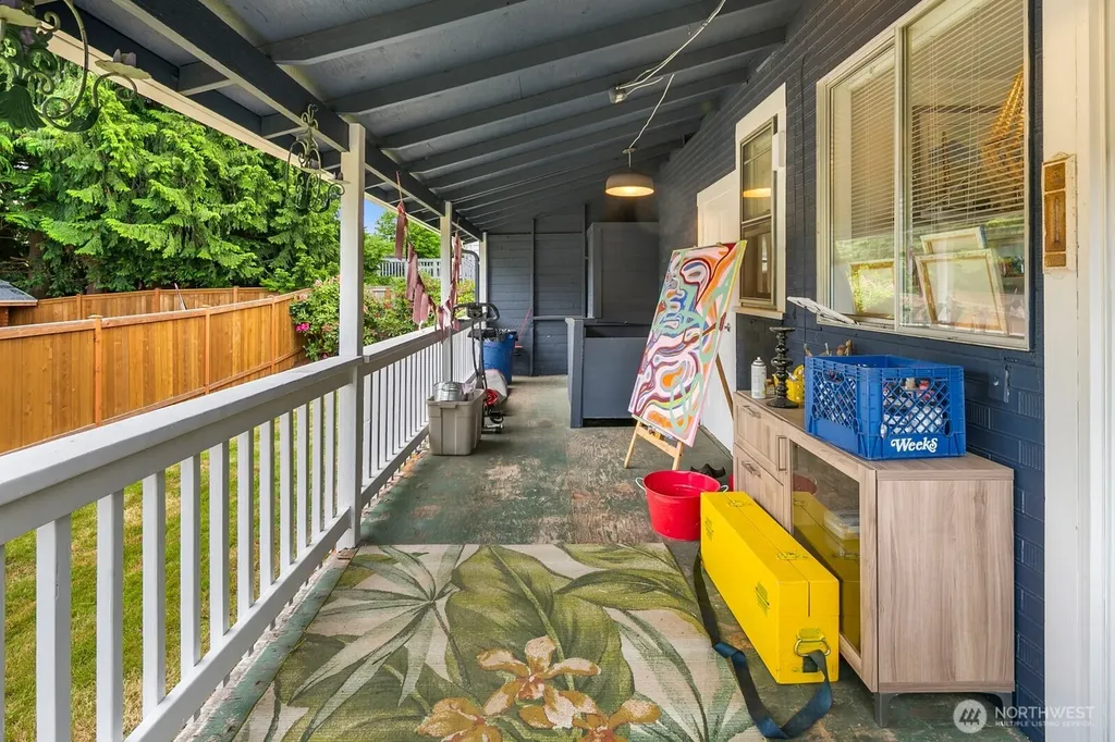 919 6th Avenue S Edmonds WA 98020