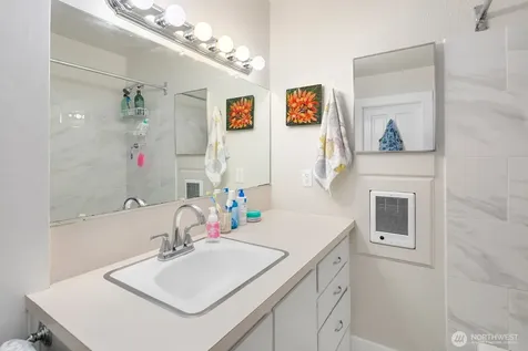 919 6th Avenue S Edmonds WA 98020