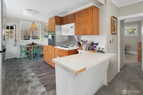 919 6th Avenue S Edmonds WA 98020