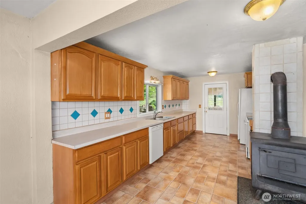 1649 Pleasant Valley Road Chehalis WA 98532