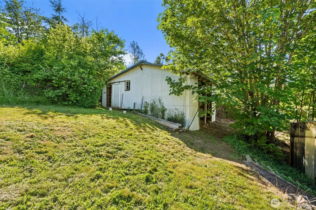 1649 Pleasant Valley Road Chehalis WA 98532