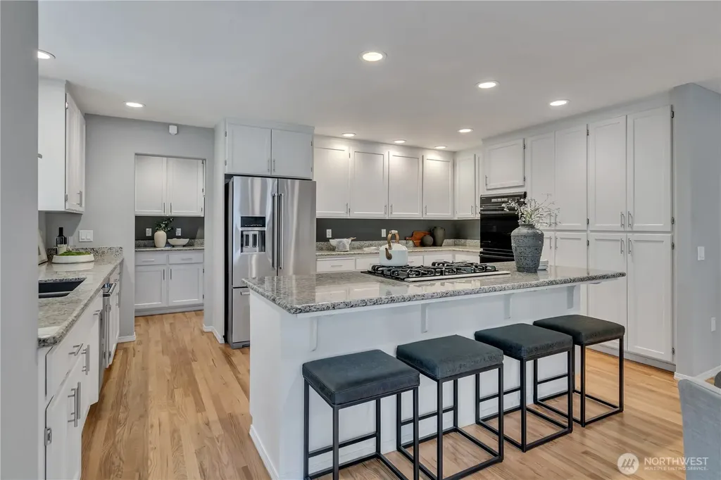 5607 94th Place SW Mukilteo WA 98275