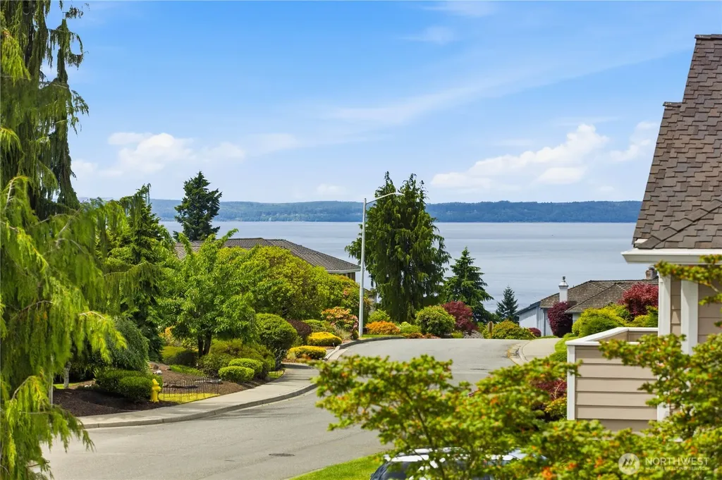 5607 94th Place SW Mukilteo WA 98275