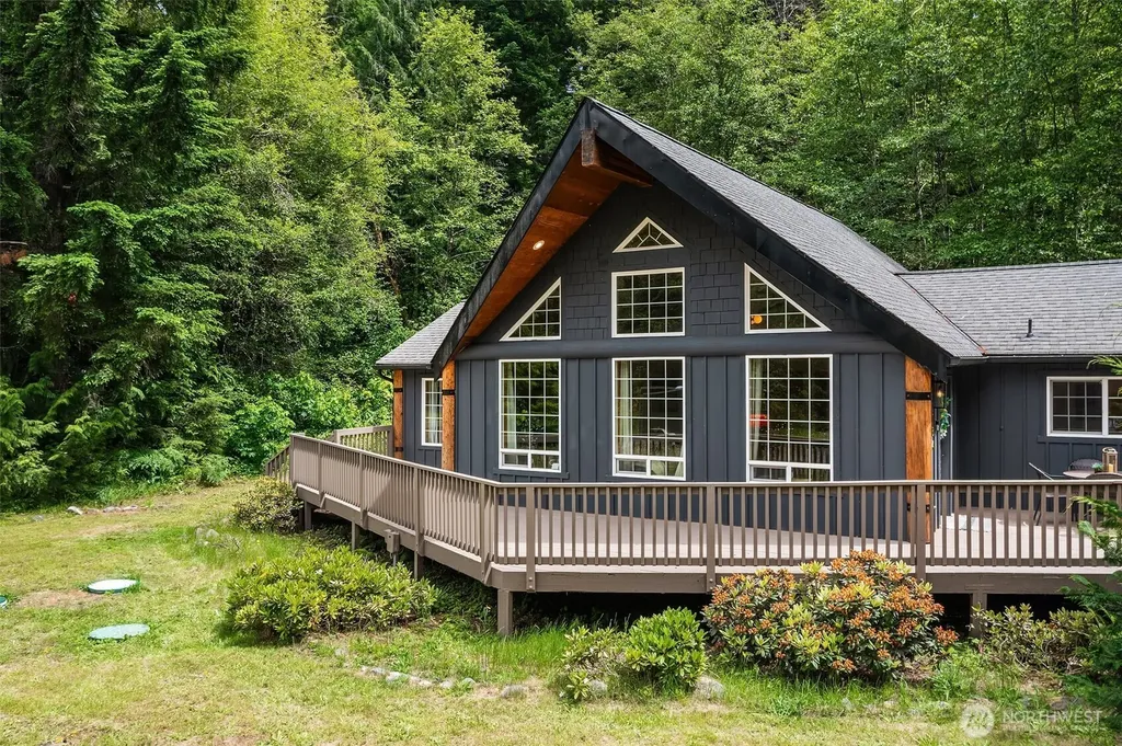 134 Red Cedar Lane Packwood WA 98361