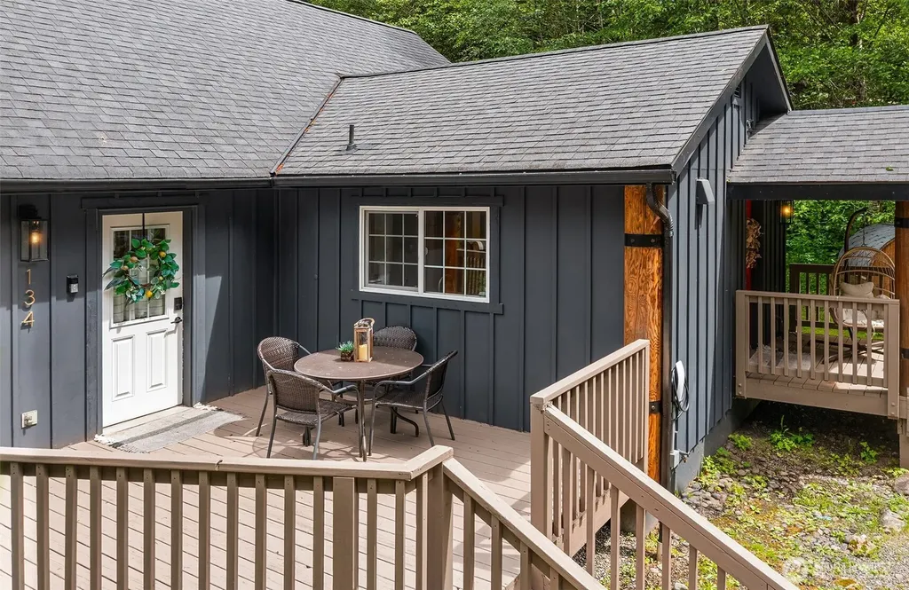 134 Red Cedar Lane Packwood WA 98361