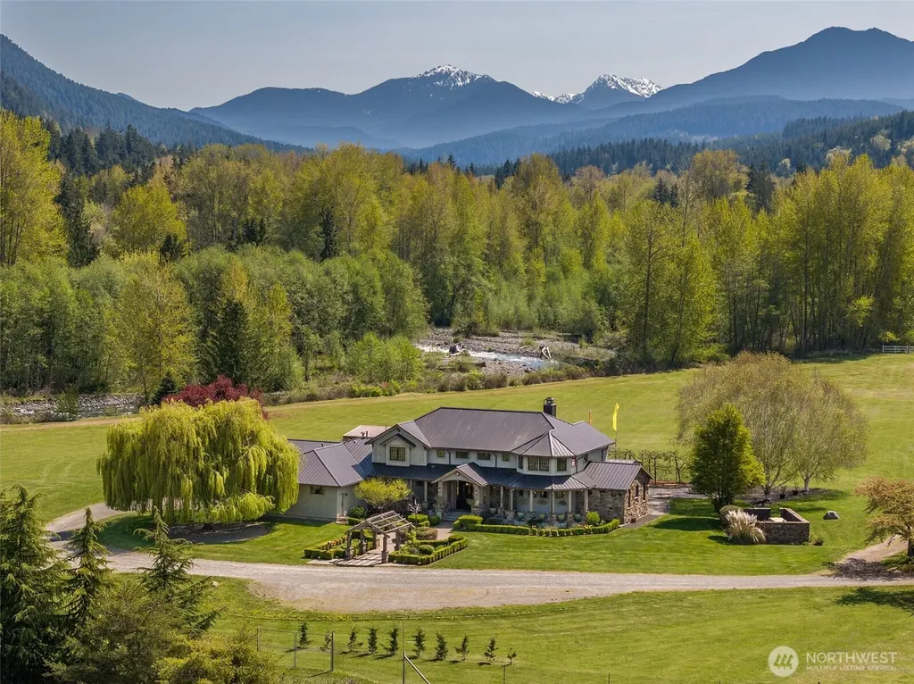 231 River Run Road Sequim WA 98382