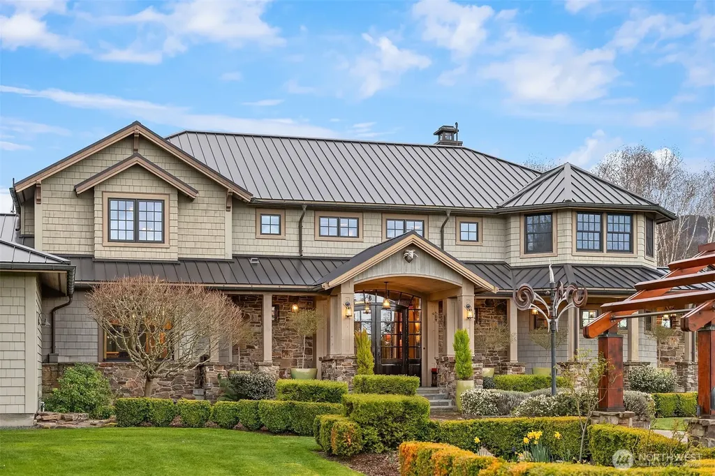 231 River Run Road Sequim WA 98382