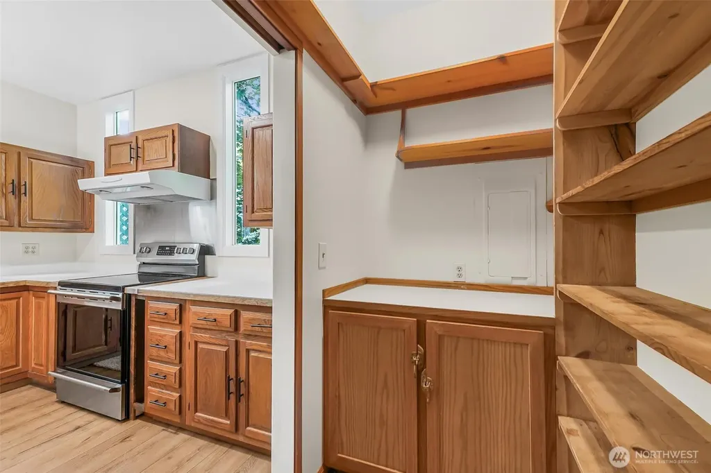 15417 204th Avenue SE Renton WA 98059