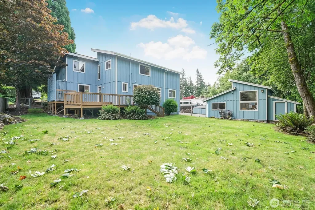 15417 204th Avenue SE Renton WA 98059