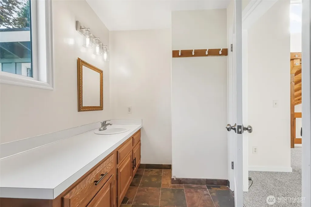 15417 204th Avenue SE Renton WA 98059