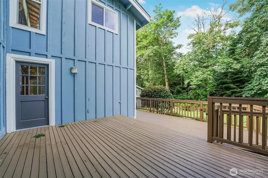 15417 204th Avenue SE Renton WA 98059