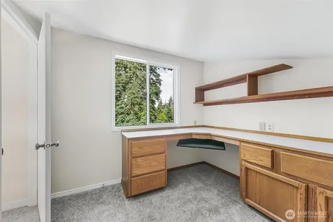 15417 204th Avenue SE Renton WA 98059