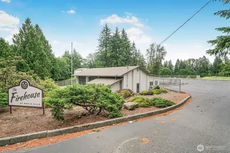 15417 204th Avenue SE Renton WA 98059