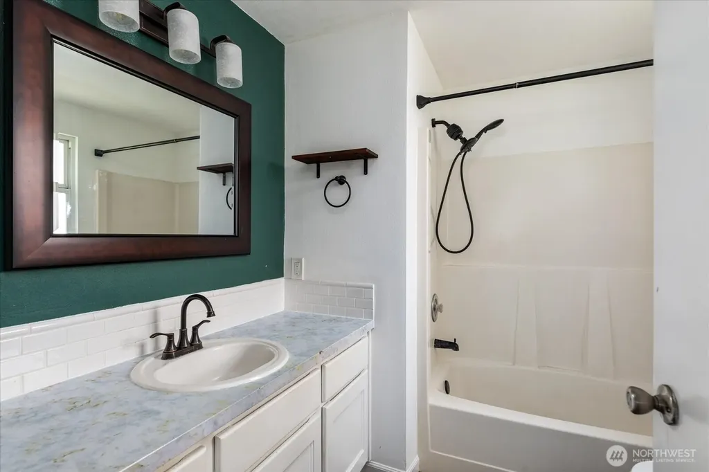 1273 Rickover Drive Coupeville WA 98239