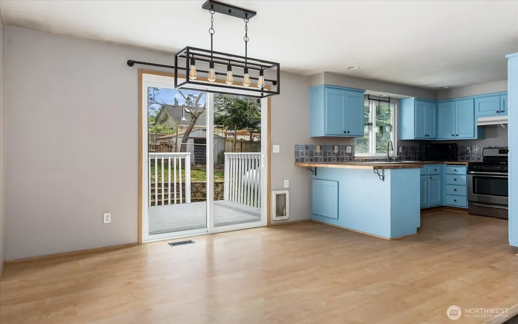 1273 Rickover Drive Coupeville WA 98239