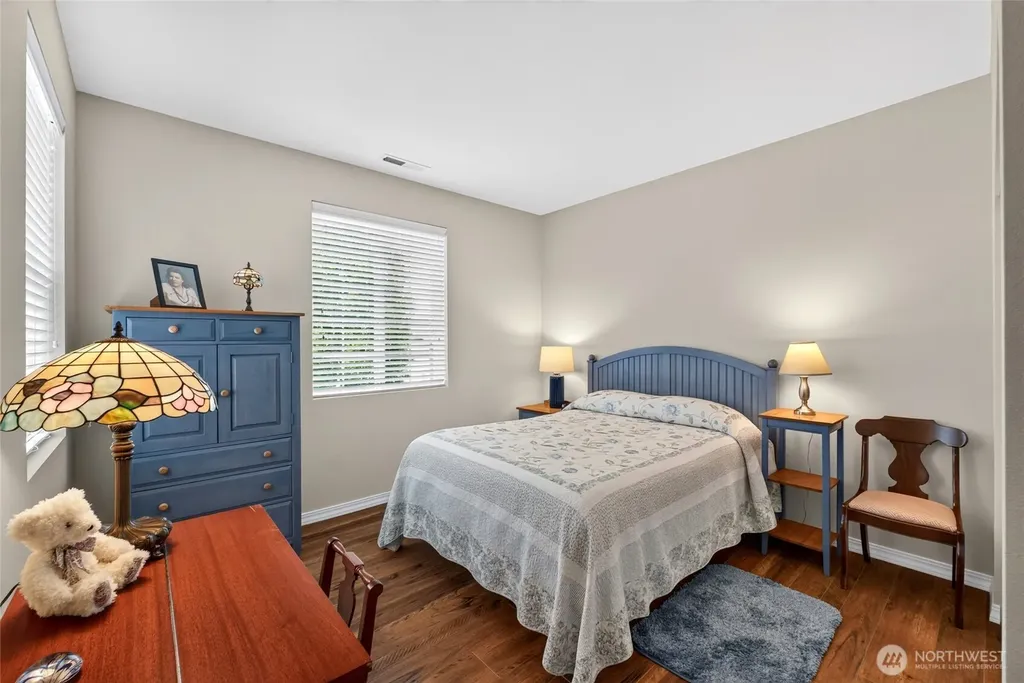 8551 Vashon Drive NE Lacey WA 98516