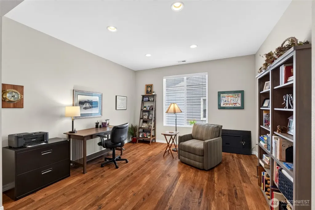 8551 Vashon Drive NE Lacey WA 98516