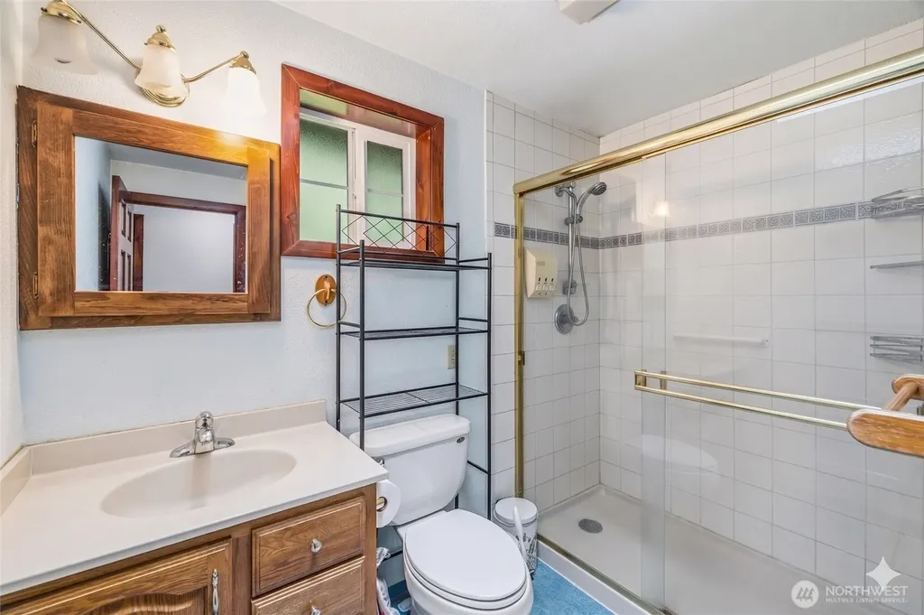 592 Sprague Valley Drive Maple Falls WA 98266