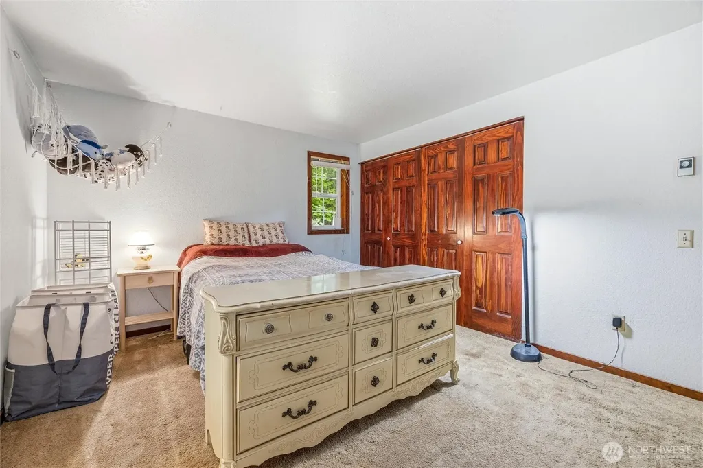 592 Sprague Valley Drive Maple Falls WA 98266