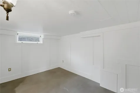 2412 2nd Avenue W Seattle WA 98119