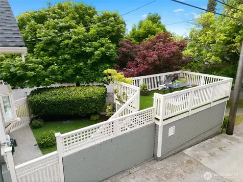 2412 2nd Avenue W Seattle WA 98119