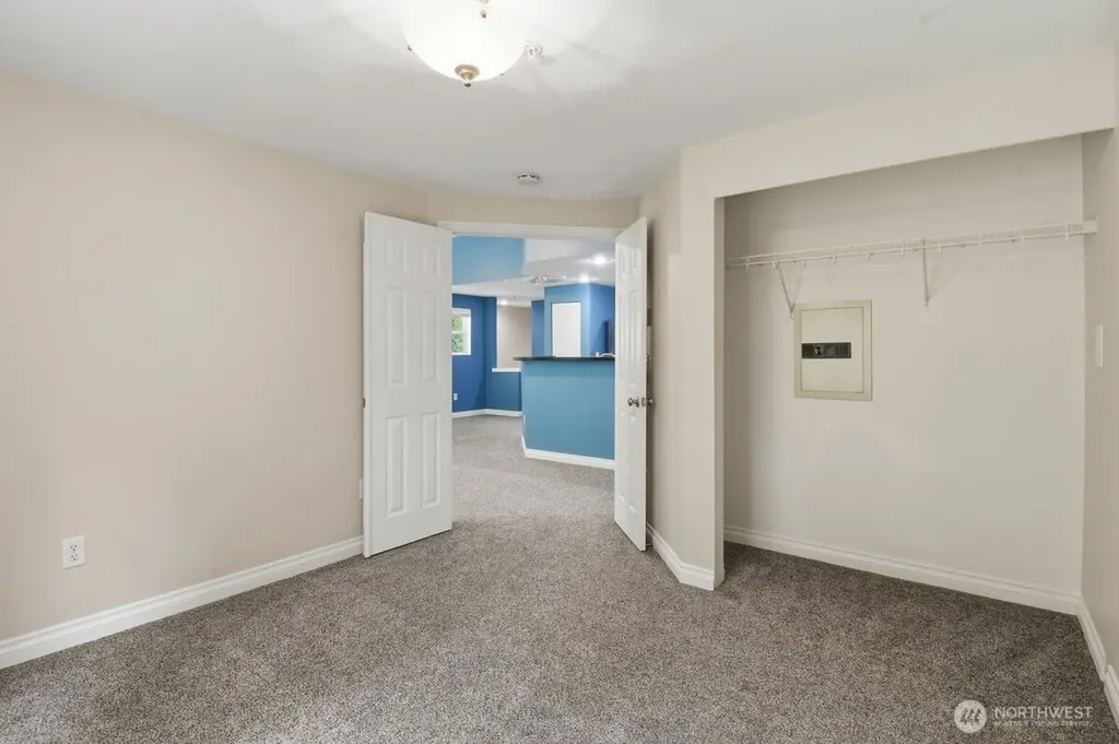 5510 S 234th Place Kent WA 98032