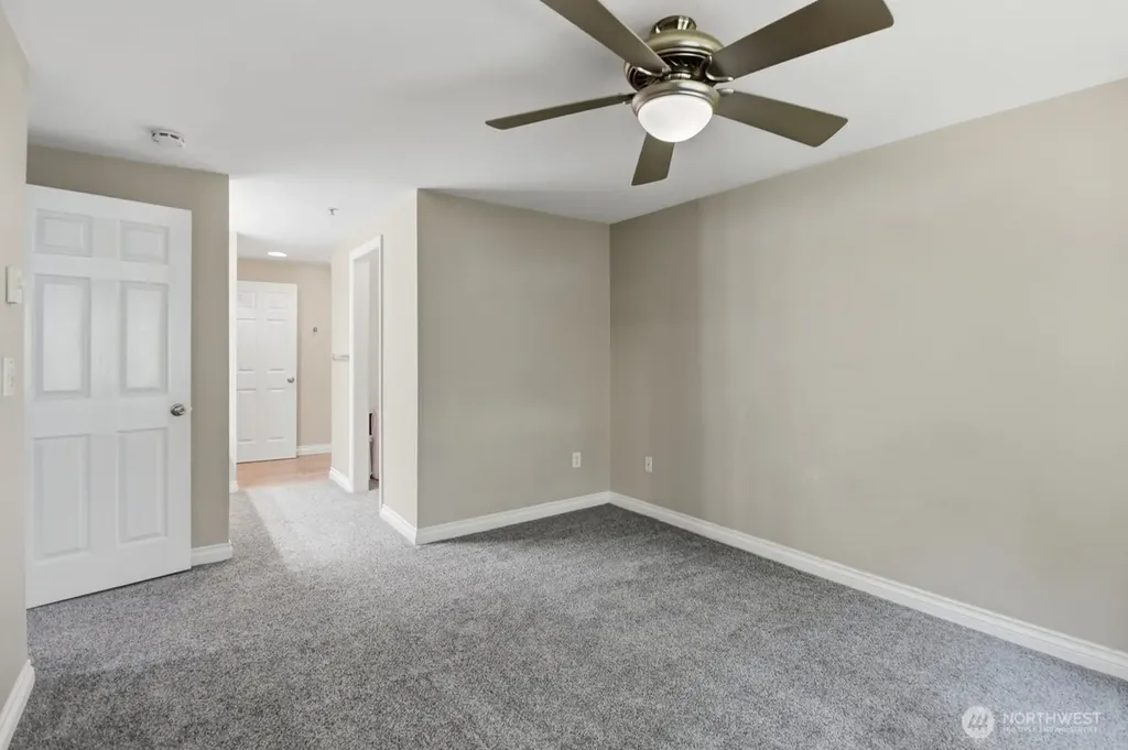 5510 S 234th Place Kent WA 98032
