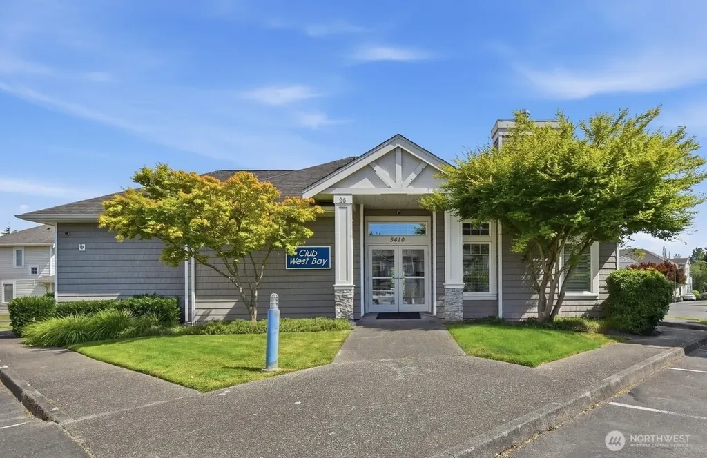 5510 S 234th Place Kent WA 98032