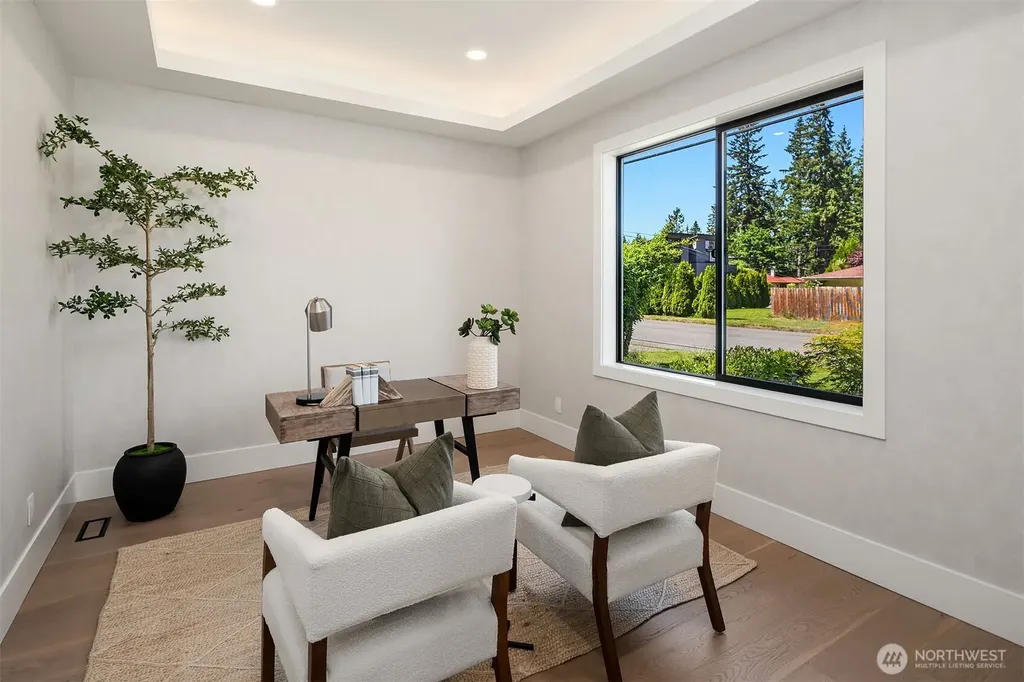 16711 NE 16th Place Bellevue WA 98008