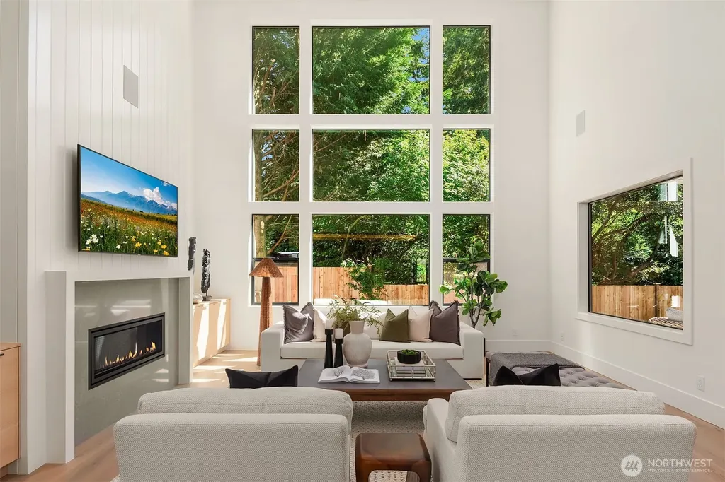 16711 NE 16th Place Bellevue WA 98008