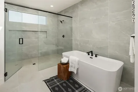 16711 NE 16th Place Bellevue WA 98008