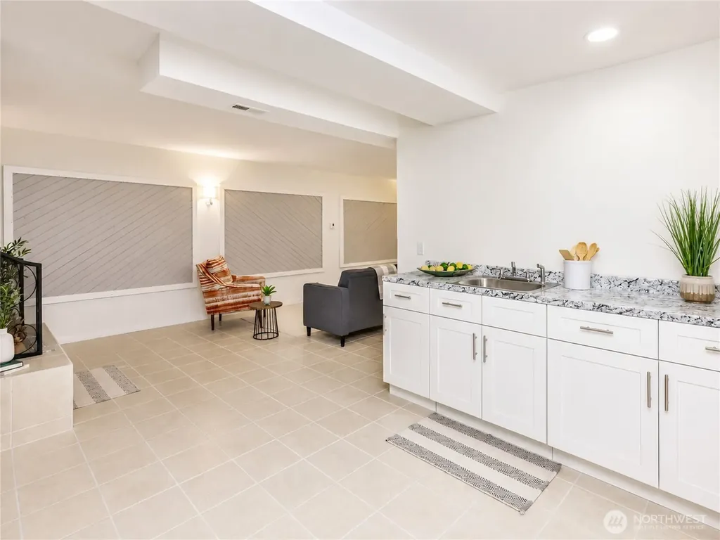 9439 11th Avenue SW Seattle WA 98106