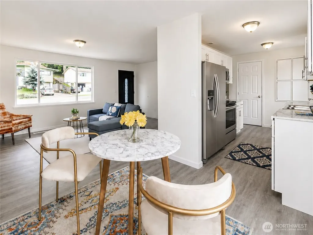 9439 11th Avenue SW Seattle WA 98106