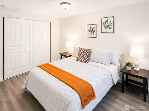 9439 11th Avenue SW Seattle WA 98106