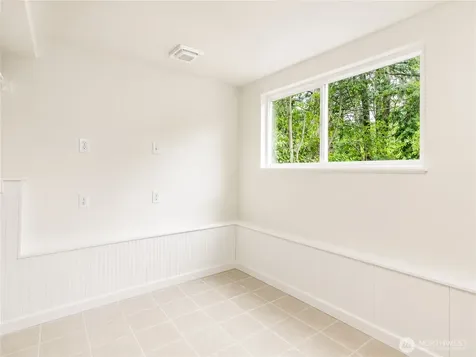 9439 11th Avenue SW Seattle WA 98106